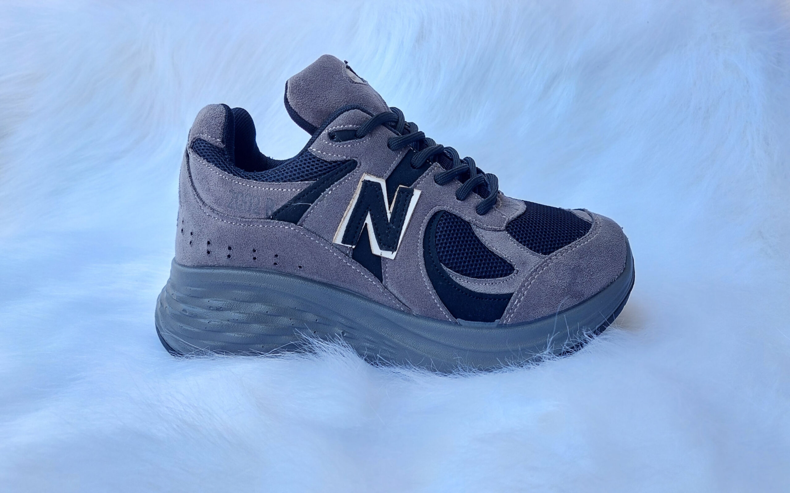 New balance 12 (9)